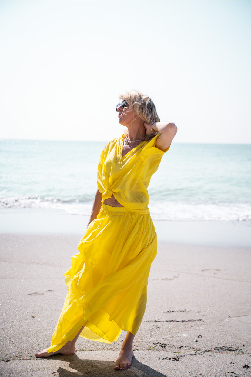 blouse jaune