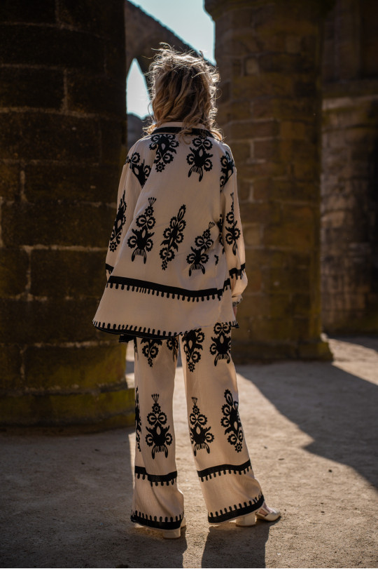 Ensemble noir et blanc motifs
