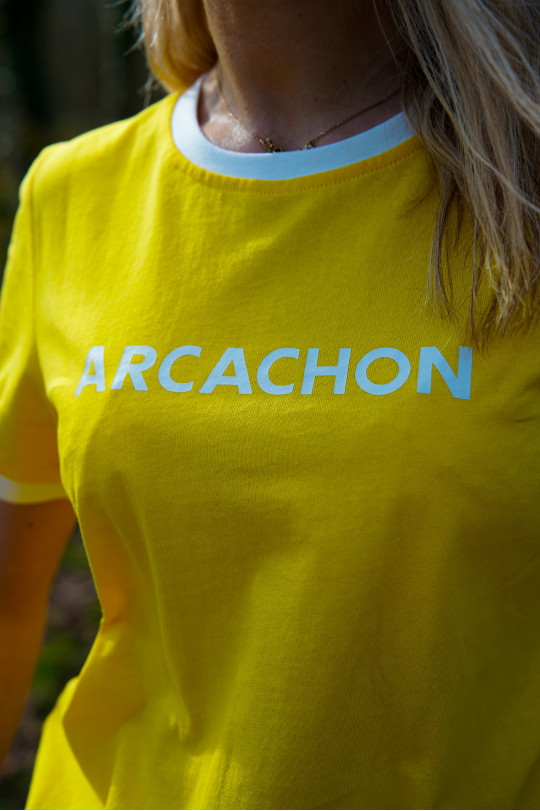 Tee shirt jaune inscription arcachon
