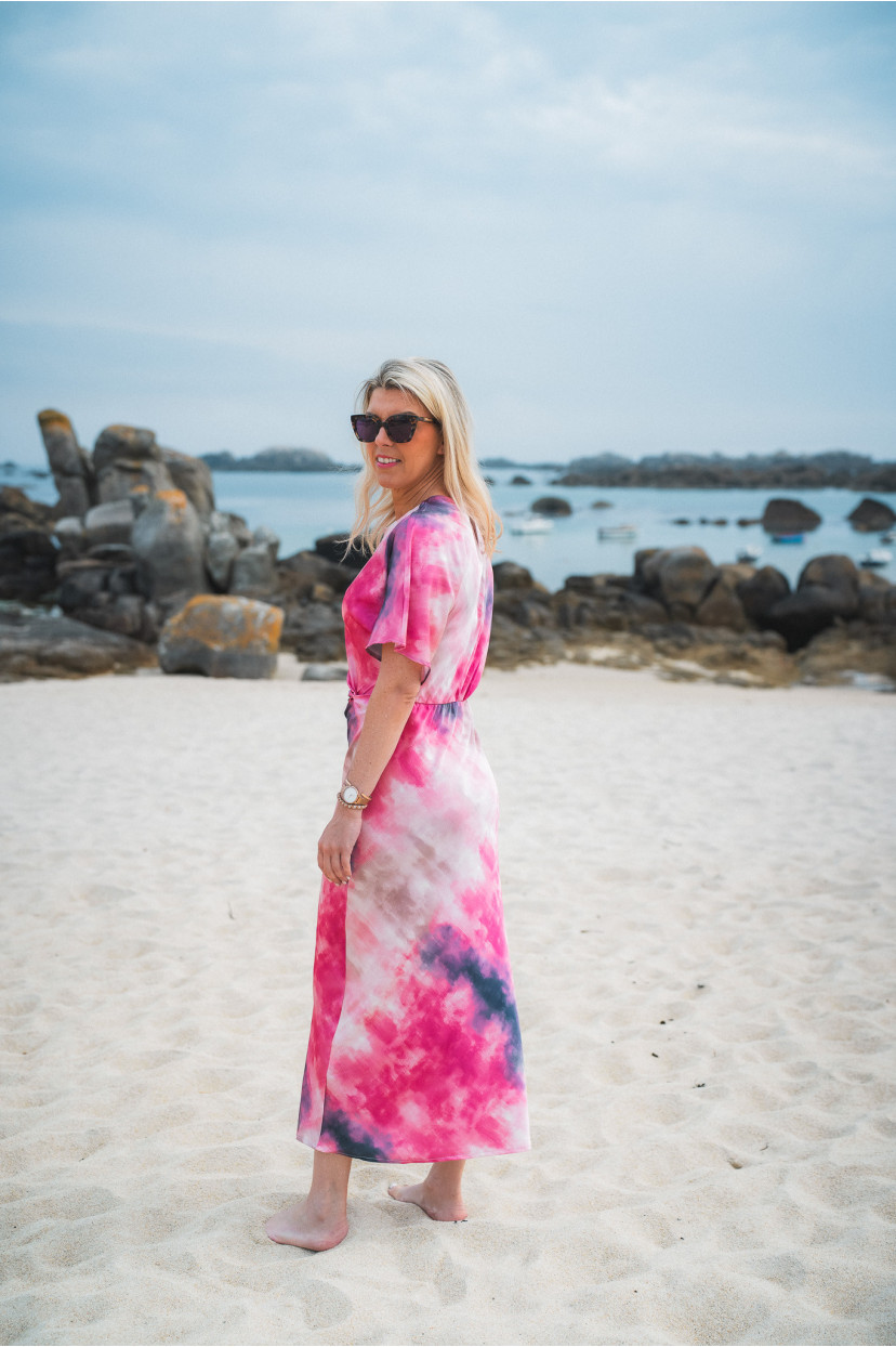 Robe satinée rose
