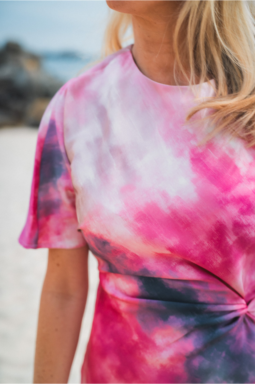 Robe satinée rose