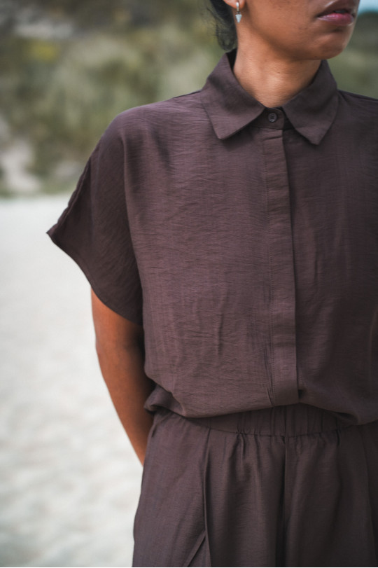chemise chocolat effet lin